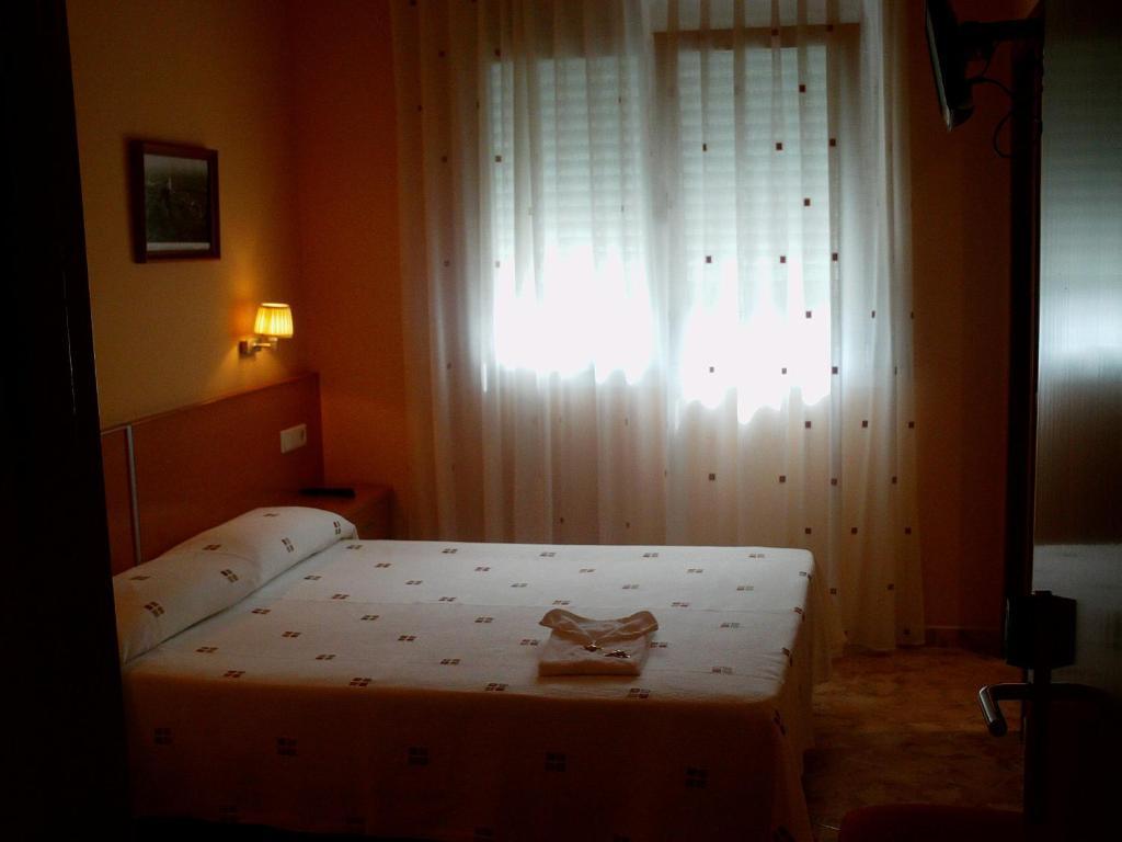 Hotel Mont-Roig Δωμάτιο φωτογραφία